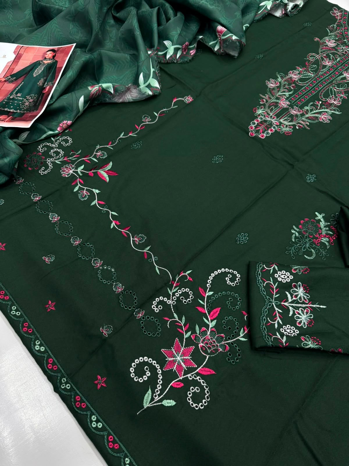 Dhanak 3PC Heavy Embroidered Suit – Bottle Green – image 3