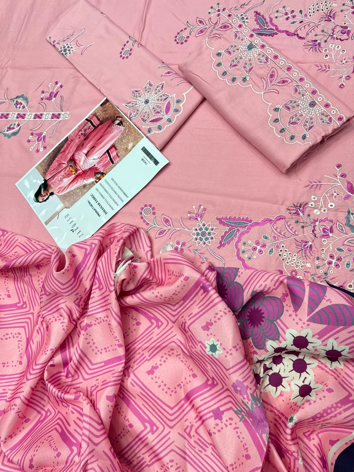 Dhanak 3PC Heavy Embroidered Suit – Salmon Pink – image 4