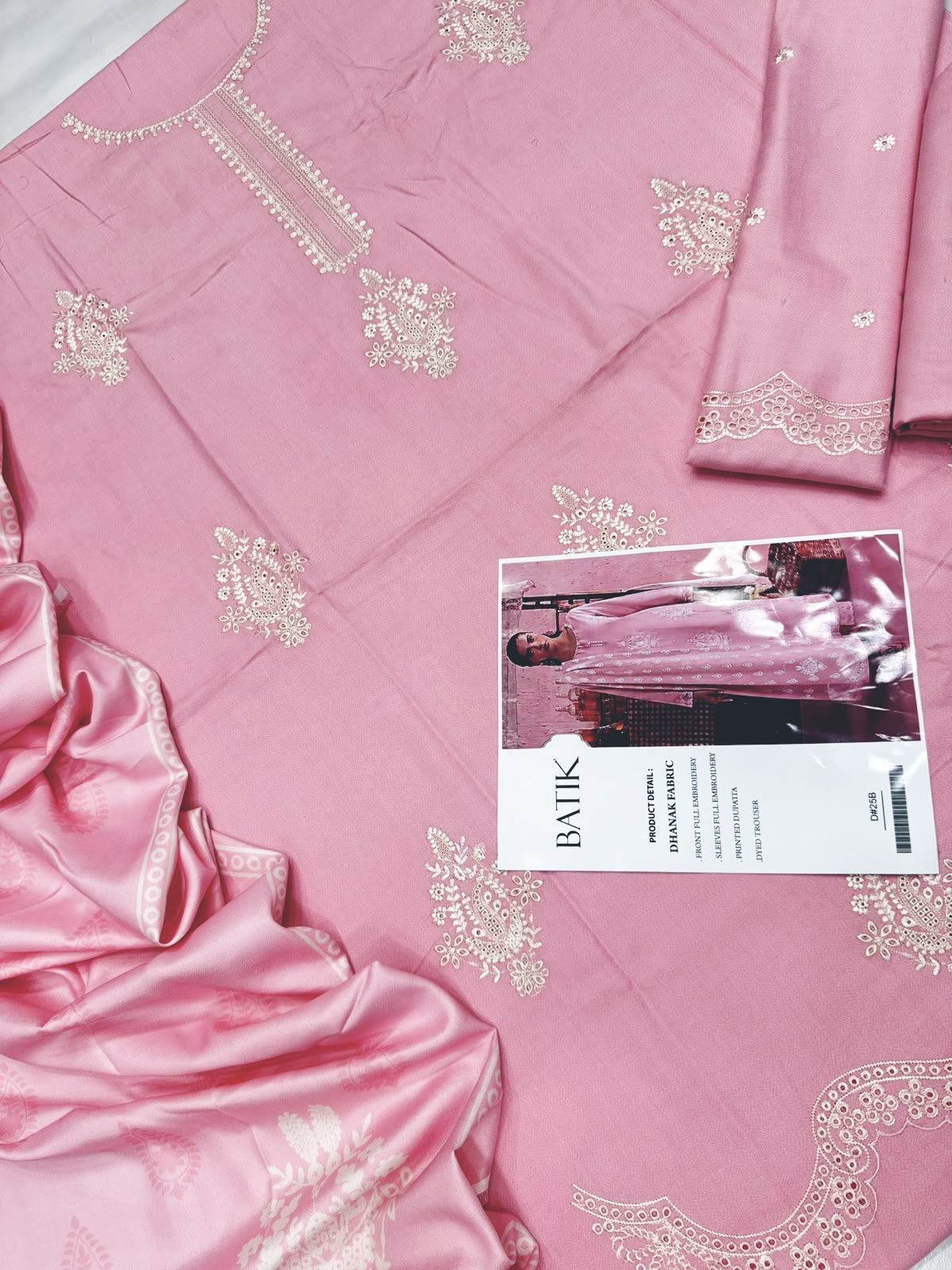 Dhanak 3PC Heavy Embroidered Suit – Rose Pink – image 4